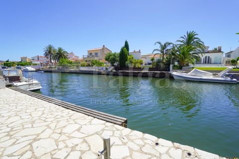 Villa a Empuriabrava, Gerona, Empuriabrava - € 890.000 | Ref: 211 - foto 4
