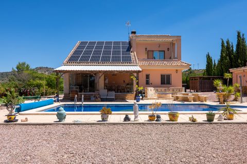 Villa a Pinoso, Alicante, Pinoso - € 495.000 | Ref: CF3350 - foto 2
