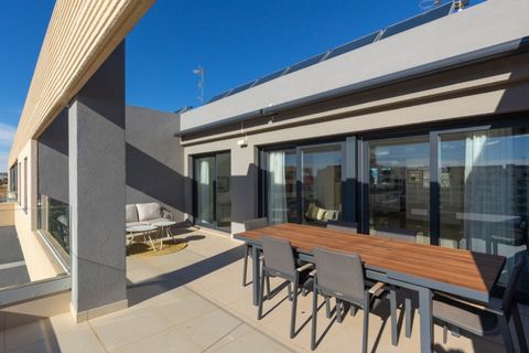Penthouse i Punta Prima, Alicante, Punta Prima - € 765 000 | Ref: MLSC3529493 - foto 8