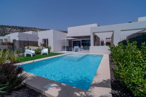 Villa en Algorfa, Alicante, Algorfa - € 770.000 | Ref: MCO-44536 - photo 1