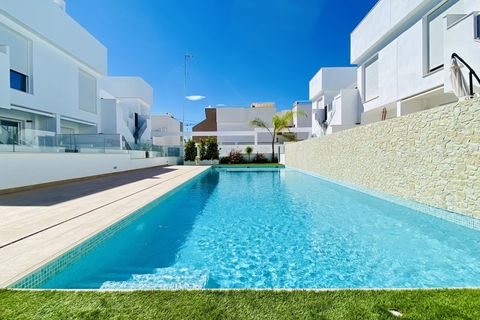 Bungalow in Pilar de la Horadada, Alicante - Foto 1