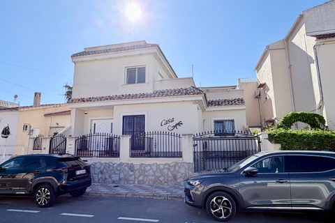 Villa i La Marina, Alicante, La Marina - € 465.000 | Ref: NP:880 - foto 4