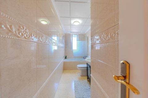 Villa a Torrevieja, Alicante, Torrevieja - € 1.170.000 | Ref: 35671 - foto 25