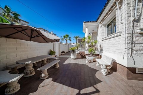 Villa a Torrevieja, Alicante, Torrevieja - € 1.170.000 | Ref: 35671 - foto 39