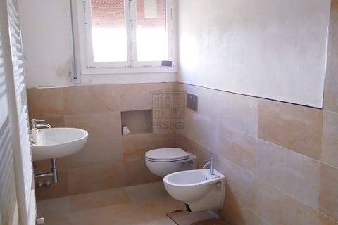 Apartament a Lucca, Lucca, Lucca - € 1.000/mes | Ref: AF01968 - foto 14