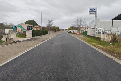 L'establiment comercial a Grenade, Haute-Garonne, Grenade - € 7.140/mes | Ref: GES23360004-148 - foto 3