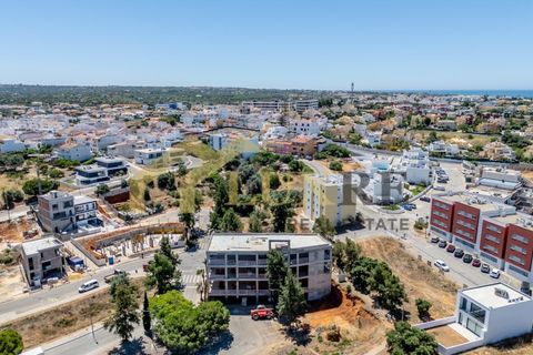Lejlighed i Estombar, Faro, Estombar - € 415.000 | Ref: LUX0320_B - foto 13