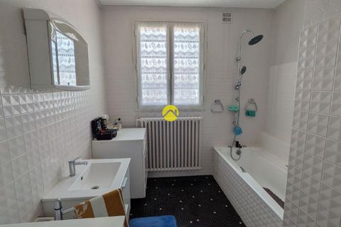 Villa in Commentry, Allier, Commentry - € 104.500 | Ref: 78MS111831 - foto 7