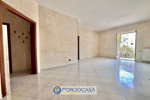 Apartament a Sant'Antimo, Naples, Sant'Antimo - € 550/mes | Ref: SANT'ANTIMO - VIA SOLIMENE - foto 8
