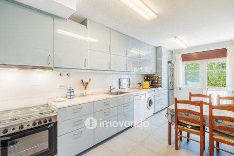 Villa i Carnaxide, Lisbon, Carnaxide - € 750 000 | Ref: IMO-120275 - foto 8