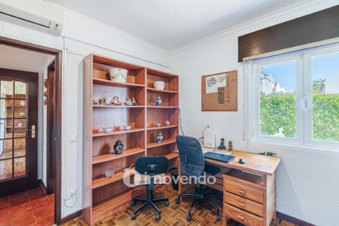 Villa i Carnaxide, Lisbon, Carnaxide - € 750 000 | Ref: IMO-120275 - foto 15