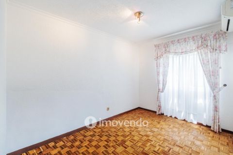 Villa i Carnaxide, Lisbon, Carnaxide - € 750 000 | Ref: IMO-120275 - foto 31
