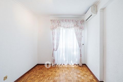 Villa i Carnaxide, Lisbon, Carnaxide - € 750 000 | Ref: IMO-120275 - foto 32