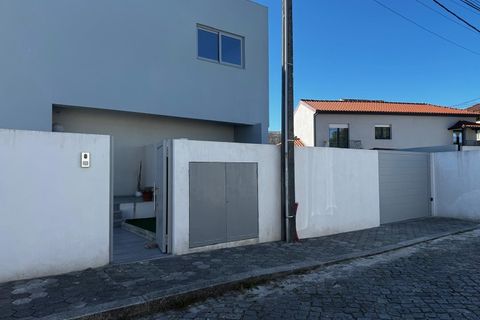 Duplex i Oliveira do Douro, Porto, Oliveira do Douro - € 365.000 | Ref: HAB_260 - foto 1