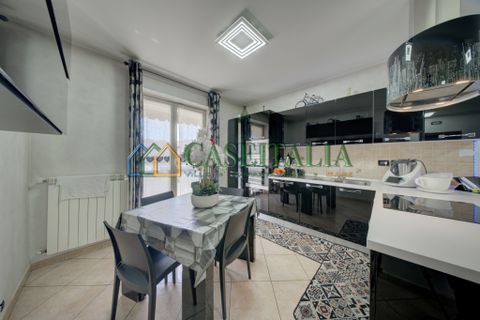 Villa a Nichelino, Turin, Nichelino - € 695.000 | Ref: Nic740 - foto 11