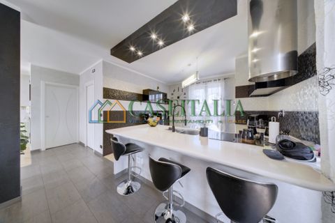 Villa a Nichelino, Turin, Nichelino - € 695.000 | Ref: Nic740 - foto 26