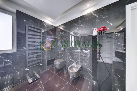 Villa a Nichelino, Turin, Nichelino - € 695.000 | Ref: Nic740 - foto 32