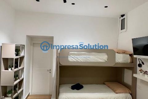 Erhvervsejendom i Naples, Naples, Naples - € 90.000 | Ref: toledo - foto 13