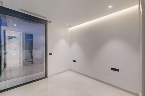 Villa en Finestrat, Alicante, Finestrat - € 1.200.000 | Ref: 91450464-01/10701 - photo 40