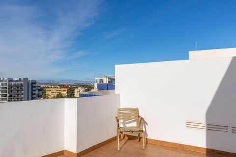 Ático en Punta Prima, Alicante, Punta Prima - € 699.000 | Ref: MLSC634995 - photo 35