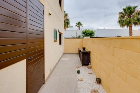 Villa i Rojales, Alicante, Rojales - € 394.969 | Ref: MLSC3135224 - foto 44
