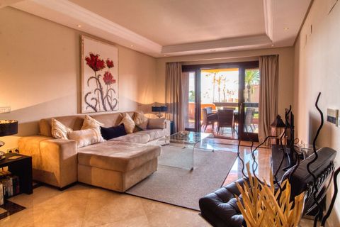 Lejlighed i Estepona, Malaga, Estepona - € 845.000 | Ref: CHI-2508-438-02 - foto 3
