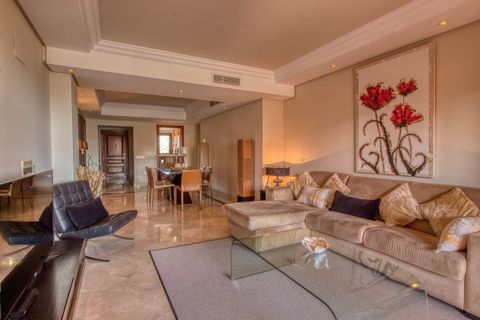 Lejlighed i Estepona, Malaga, Estepona - € 845.000 | Ref: CHI-2508-438-02 - foto 4