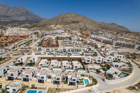 Villa a Finestrat, Alicante, Finestrat - € 735.950 | Ref: NEW-12397856-01 - foto 6