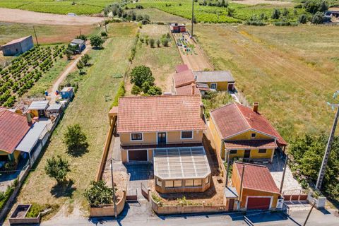 Villa i Alenquer, Lisbon, Alenquer - € 375.000 | Ref: C0364-06068 - foto 2