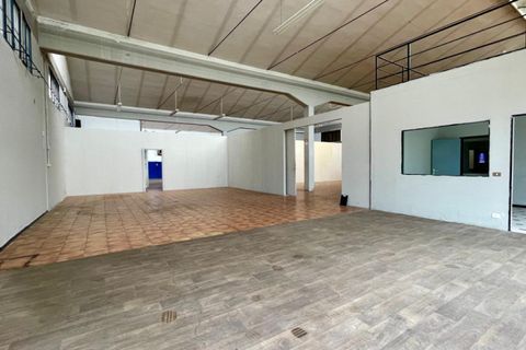 Erhvervsejendom i Soliera, Modena, Soliera - € 750.000 | Ref: U 158 - foto 2