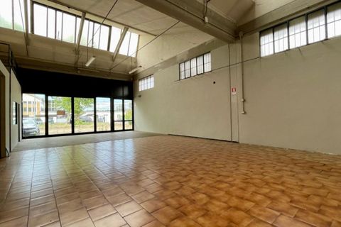 Erhvervsejendom i Soliera, Modena, Soliera - € 750.000 | Ref: U 158 - foto 3