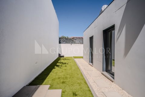 Villa i Odivelas, Lisbon, Odivelas - € 545.000 | Ref: 020271081 - foto 22
