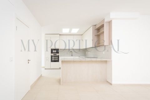 Villa i Carcavelos, Lisbon, Carcavelos - € 1.150.000 | Ref: CAS_548A - foto 11