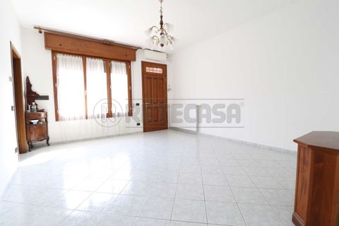 Leilighet i Bondeno, Ferrara, Bondeno - € 85 000 | Ref: VBO265 - foto 4