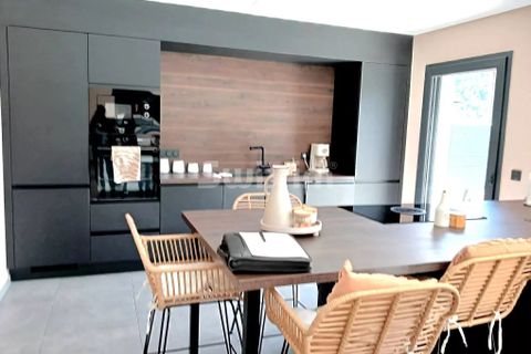 Villa i Cluses, Haute-Savoie, Cluses - € 499.500 | Ref: SD70774 - foto 1