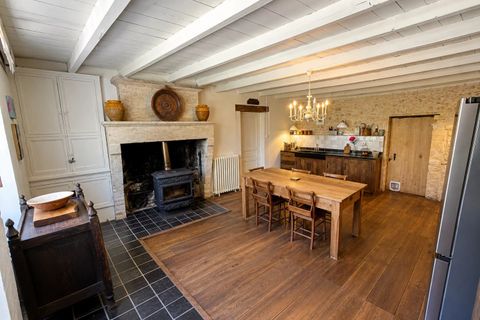 Villa a Chalais, Charente, Chalais - € 270.000 | Ref: BVI85864 - foto 3