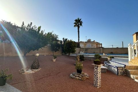 Villa i Torrevieja, Alicante, Torrevieja - € 650.000 | Ref: 785952 - foto 15