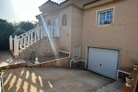 Villa i Torrevieja, Alicante, Torrevieja - € 650.000 | Ref: 785952 - foto 28