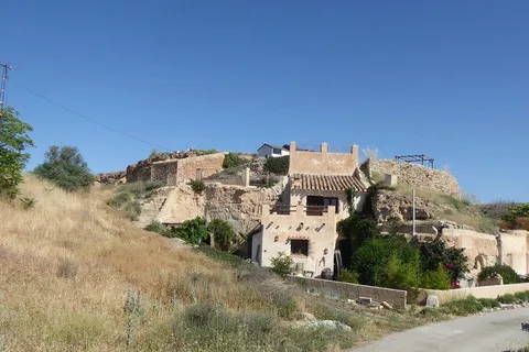 Cave house in La Alqueria, Granada - photo 1
