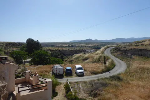 Cave house in La Alqueria, Granada - photo 2