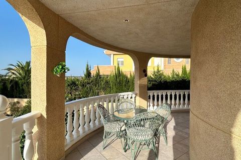 Villa a Torrevieja, Alicante, Torrevieja - € 650.000 | Ref: MLSC3320559 - foto 24