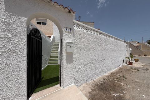 Bungalou a Torrevieja, Alicante, Torrevieja - € 115.000 | Ref: A11411/6084 - foto 2