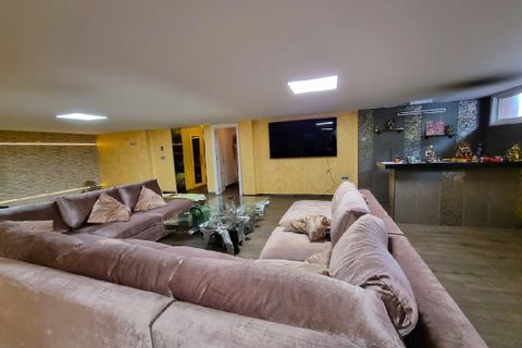 Villa i Torrevieja, Alicante, Torrevieja - € 1.170.000 | Ref: C-1187 - foto 14