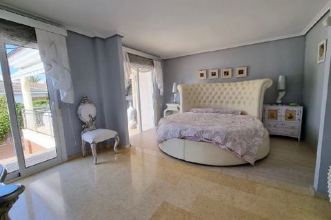 Villa i Torrevieja, Alicante, Torrevieja - € 1.170.000 | Ref: C-1187 - foto 16
