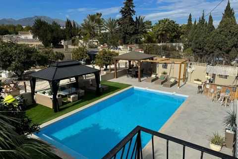 Villa in Benidorm, Alicante, Benidorm - € 3,500/month | Ref: LUX0059 - photo 1