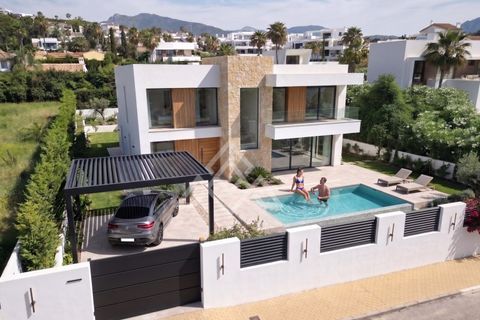 Villa i El Paraiso, Malaga, El Paraiso - € 895.000 | Ref: MPS-0039 - foto 1
