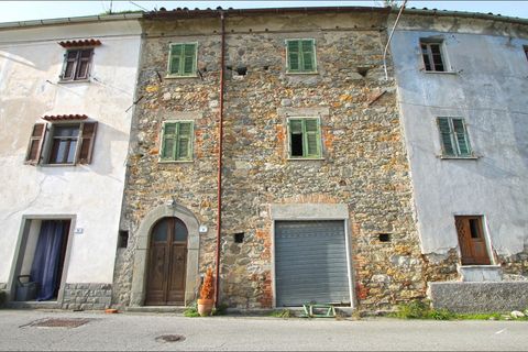 Rækkehus i Fivizzano, Massa and Carrara, Fivizzano - € 20.000 | Ref: 042L - foto 1