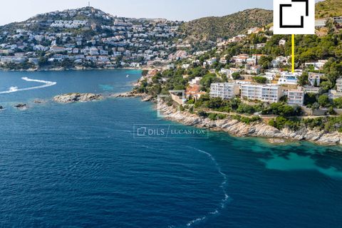 Villa i Roses, Gerona, Roses - € 1.850.000 | Ref: CBR70101 - foto 3