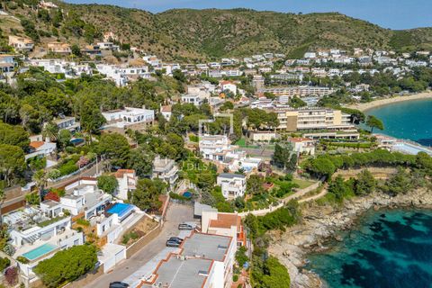 Villa i Roses, Gerona, Roses - € 1.850.000 | Ref: CBR70101 - foto 39