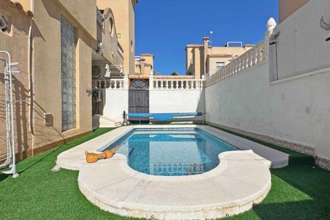 Rækkehus i Orihuela Costa, Alicante, Orihuela Costa - € 269.000 | Ref: MOVE-324-D/13477 - foto 18